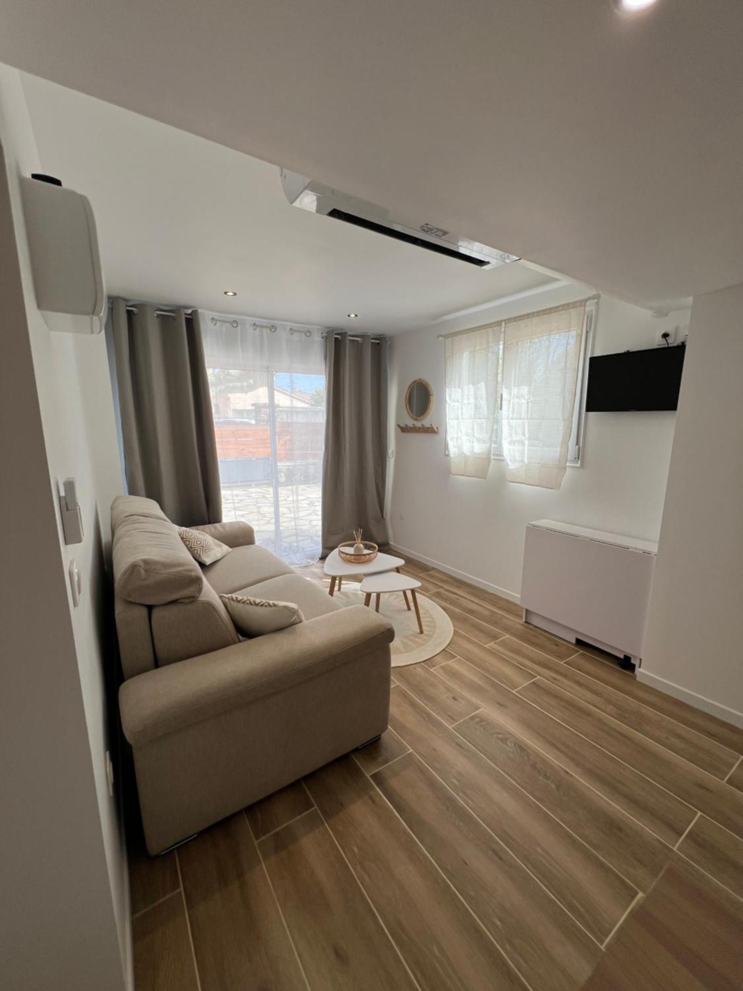 Appartement T2 Avec Jardin Puget-sur Argens Exterior foto